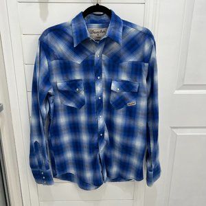 Wrangler Wrancher Pearl Snap Button Up Men’s Long Sleeve shirt Medium